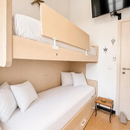 Hostdomus - Casa Tiffany Finale Ligure